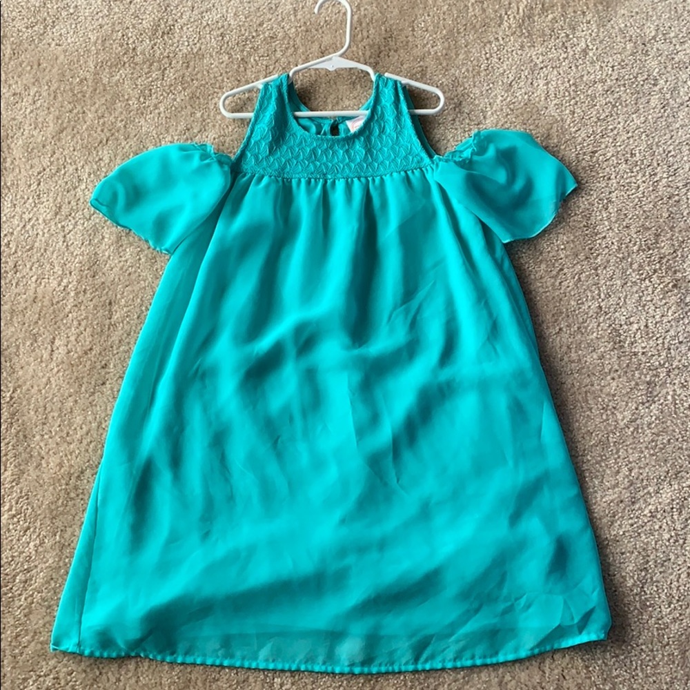 Girls dress